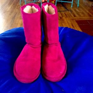 BearPaw short boots